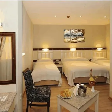 Hotell The Port 4*