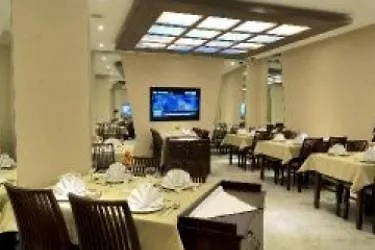 Hotel The Port 4*