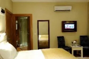 The Port Hotel 4*