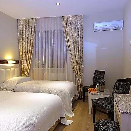 The Port Hotell 4*